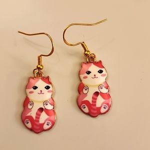 Playful Cat earrings Beautiful Enamel design 925S post EO